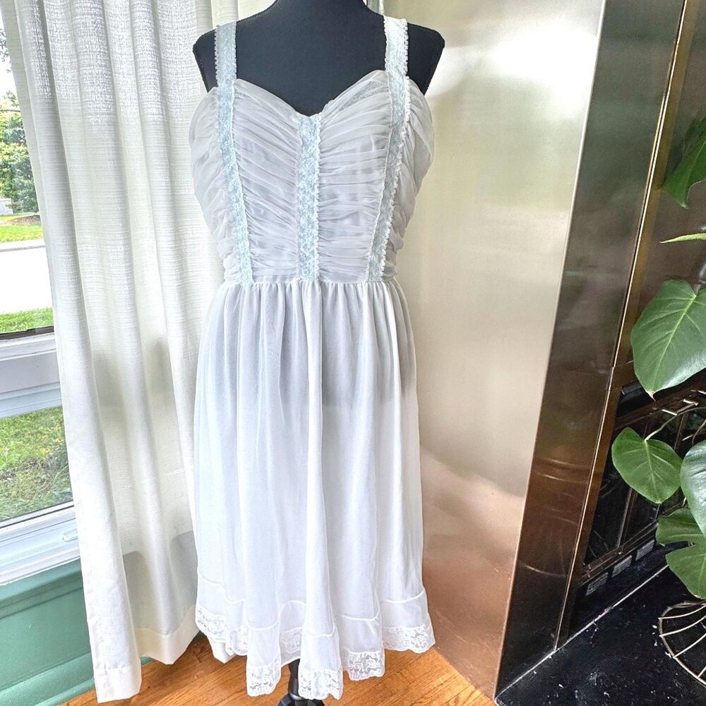 Vintage 50s night dress, white, blue lace inserts slip on nightgown, ruched bust